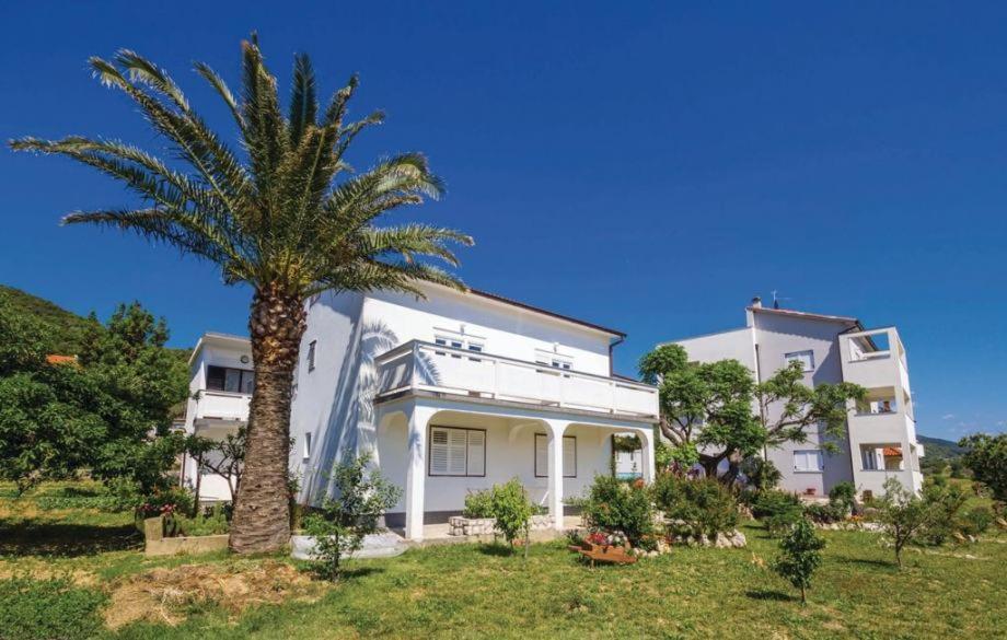 Apartments 501 - Spacious And Bright Apartment On Island Of Rab Rab Town Kültér fotó